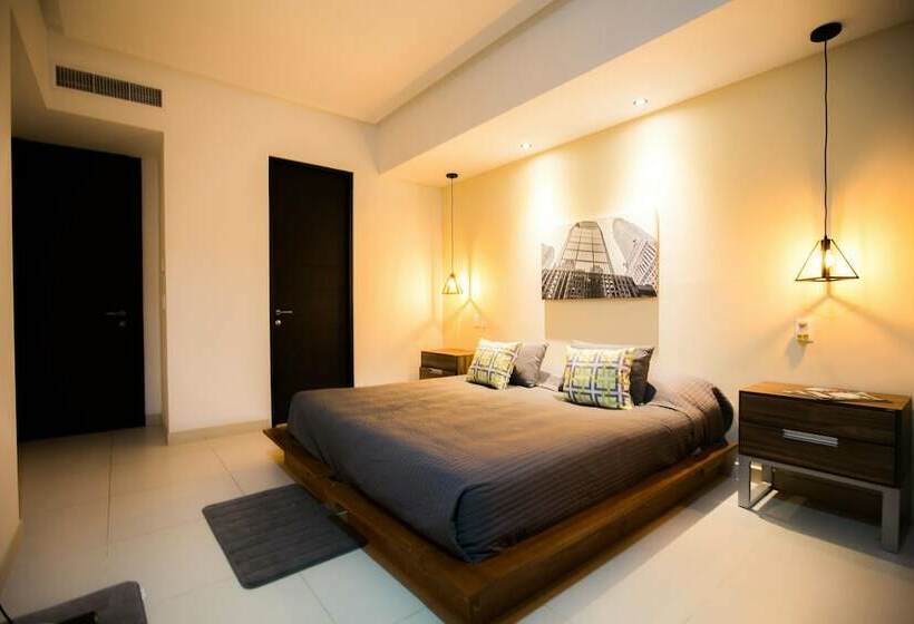 Hotel Oceanfront 19th  Icon Puerto Vallarta