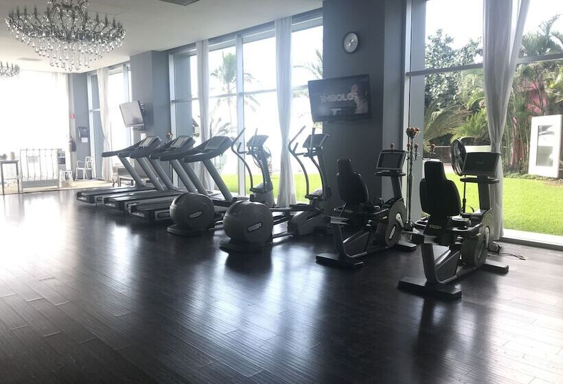 Hotel Oceanfront 19th  Icon Puerto Vallarta