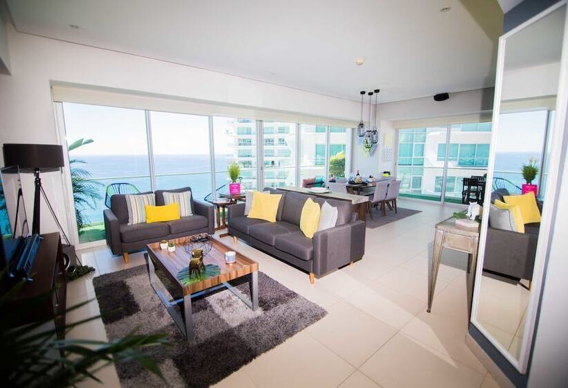 Hotel Oceanfront 19th  Icon Puerto Vallarta