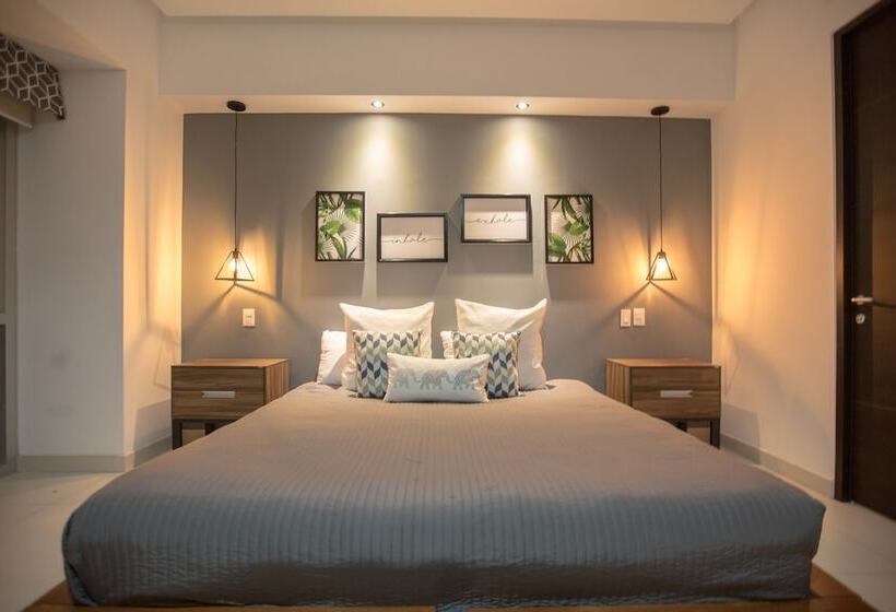 Hotel Oceanfront 19th  Icon Puerto Vallarta