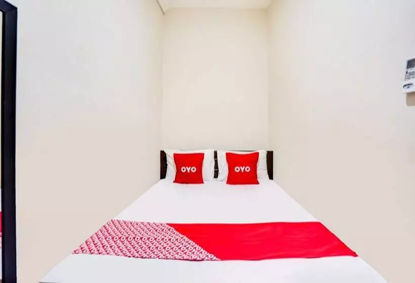 Hotelli Oyo 91511 Ampel Residence Syariah