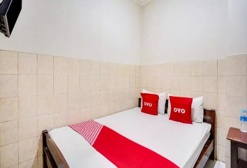 Hotelli Oyo 91511 Ampel Residence Syariah