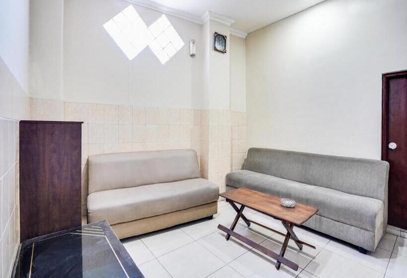 호텔 Oyo 91511 Ampel Residence Syariah