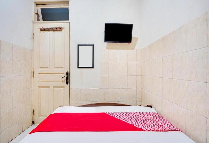 호텔 Oyo 91511 Ampel Residence Syariah