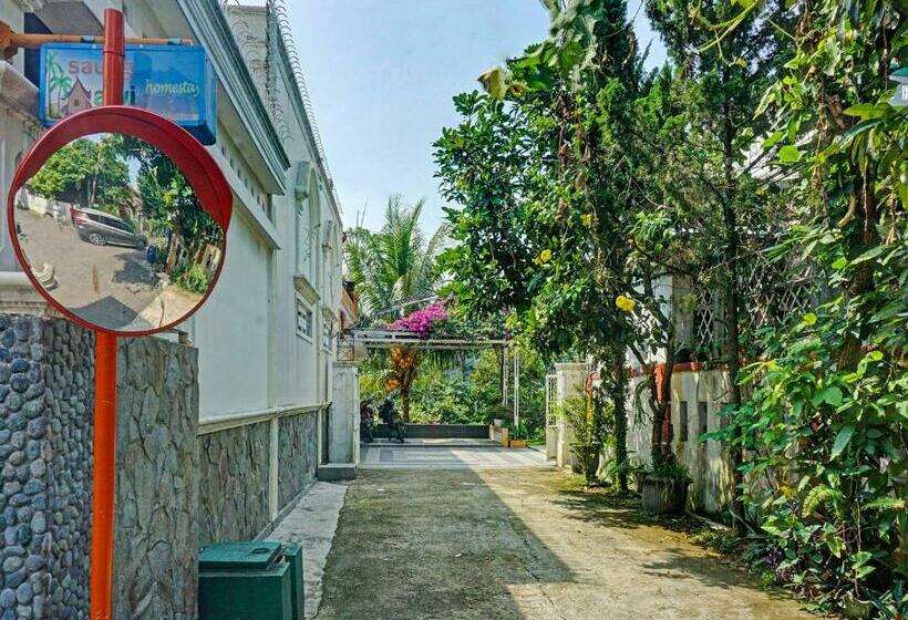 Hotel Spot On 91461 Saungawi Stay Syariah