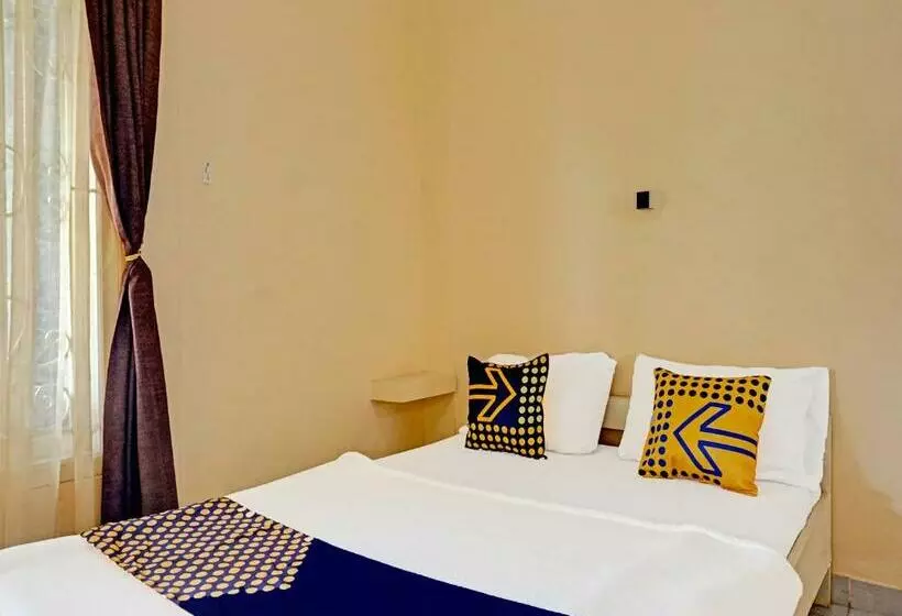 Hotelli Spot On 91461 Saungawi Stay Syariah