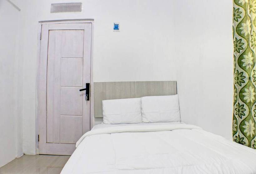 בית מלון כפרי Spot On 91504 De Vila Ungu Syariah