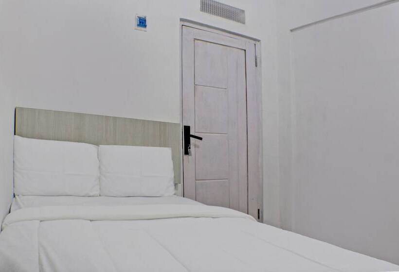 בית מלון כפרי Spot On 91504 De Vila Ungu Syariah