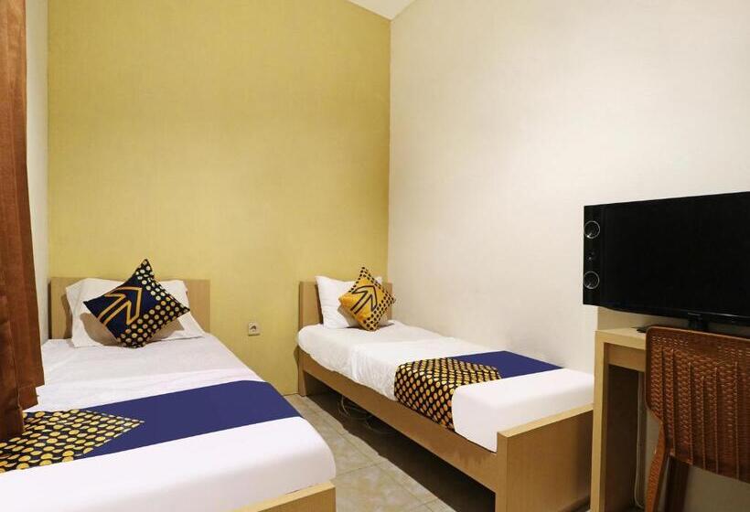 בית מלון כפרי Spot On 91504 De Vila Ungu Syariah