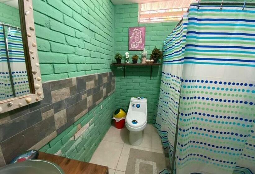 پانسیون Hostal Marbella El Salvador