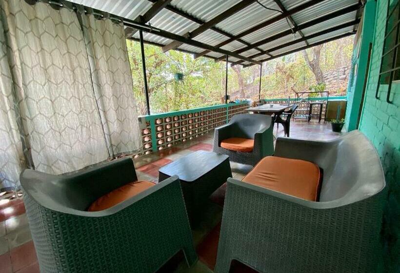 پانسیون Hostal Marbella El Salvador