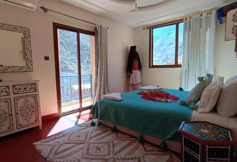 Majatalo Riad Otos Views