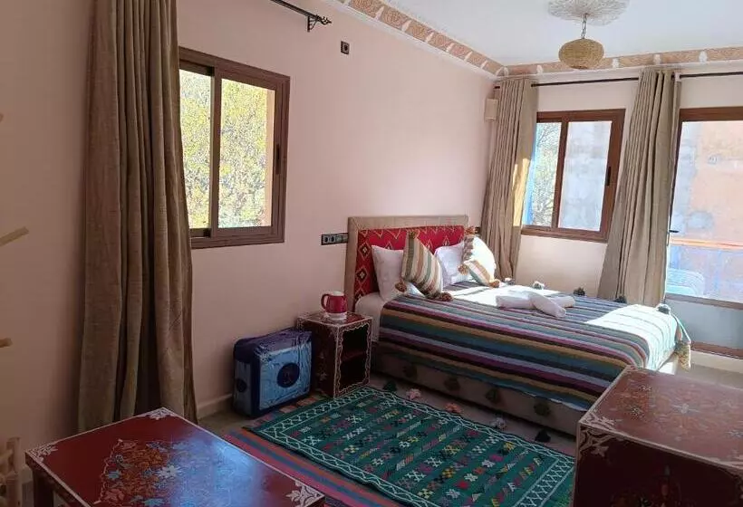 Majatalo Riad Otos Views