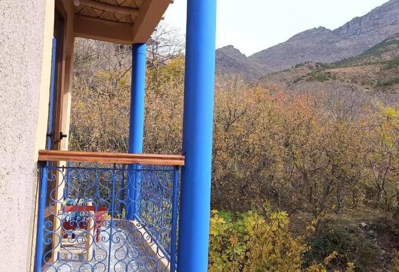 Majatalo Riad Otos Views