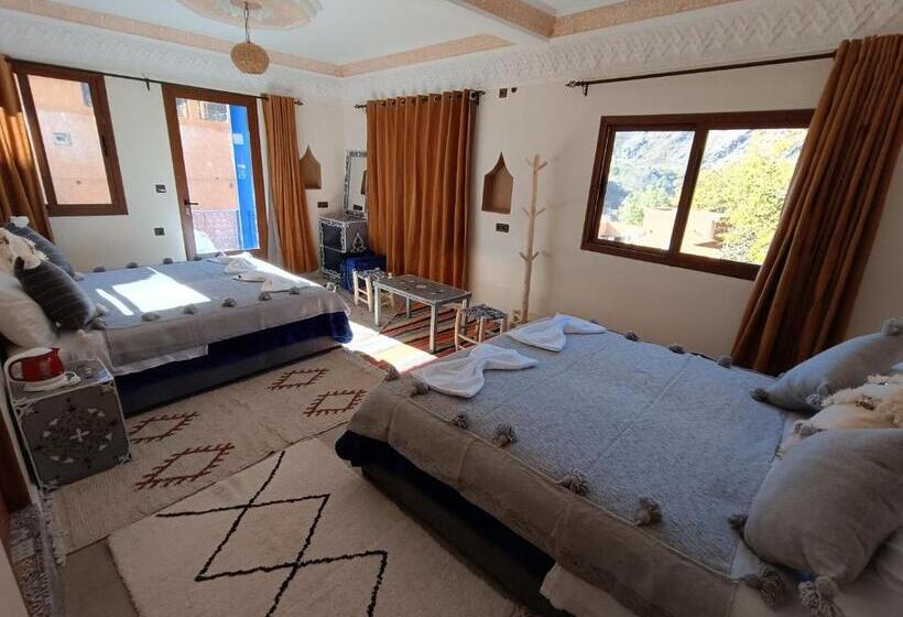 Pension Riad Otos Views