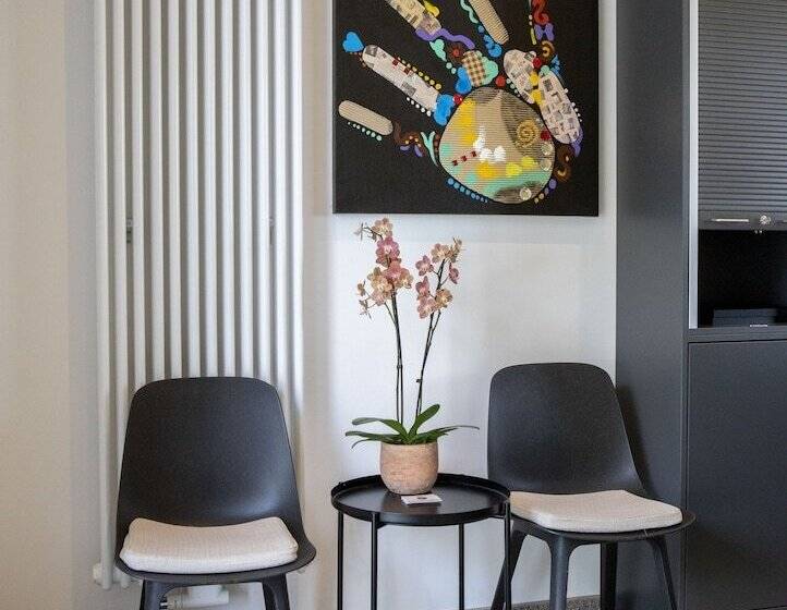 B Home Apart Hotel By Alpha