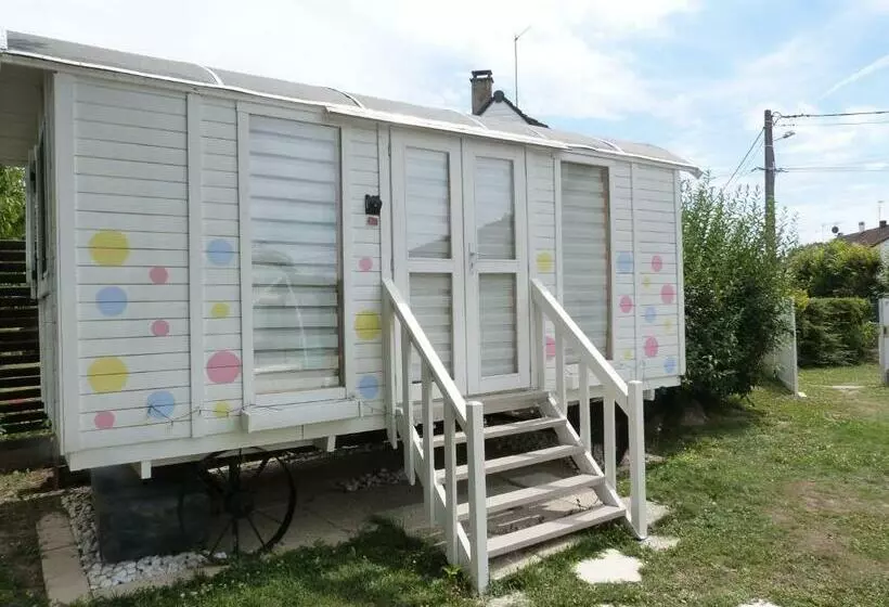 Aamiaismajoitus (B&B) Chez Claudine Et Pascal