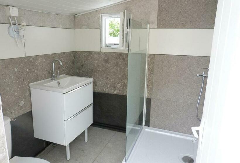 تختخواب و صبحانه Chez Claudine Et Pascal