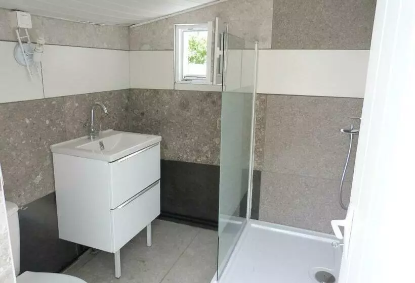 Aamiaismajoitus (B&B) Chez Claudine Et Pascal