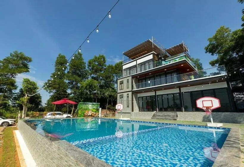 Cung Mây Villas   Venue Travel