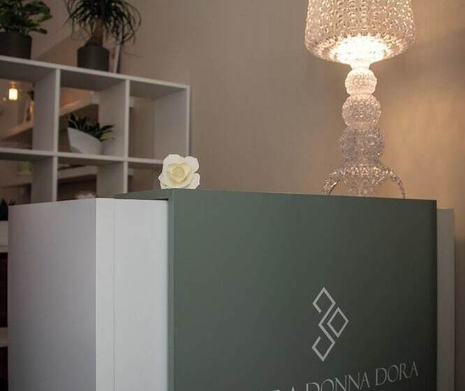 בית מלון כפרי Dimora Donna Dora Albergo Diffuso