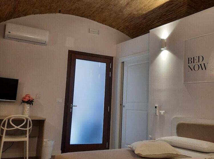 בית מלון כפרי Dimora Donna Dora Albergo Diffuso