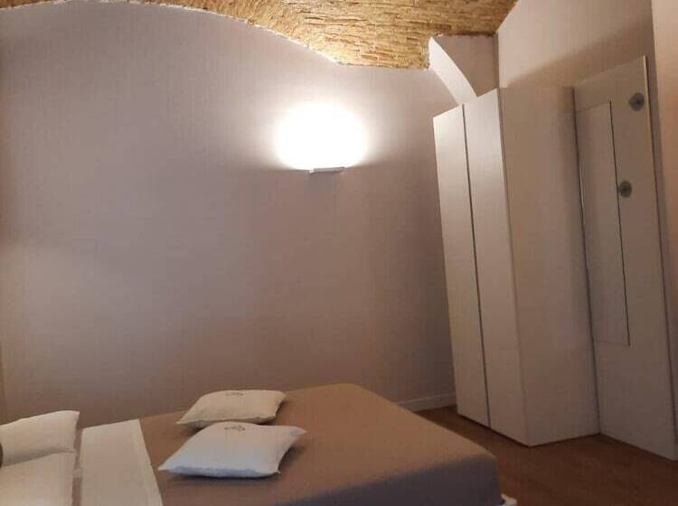 בית מלון כפרי Dimora Donna Dora Albergo Diffuso