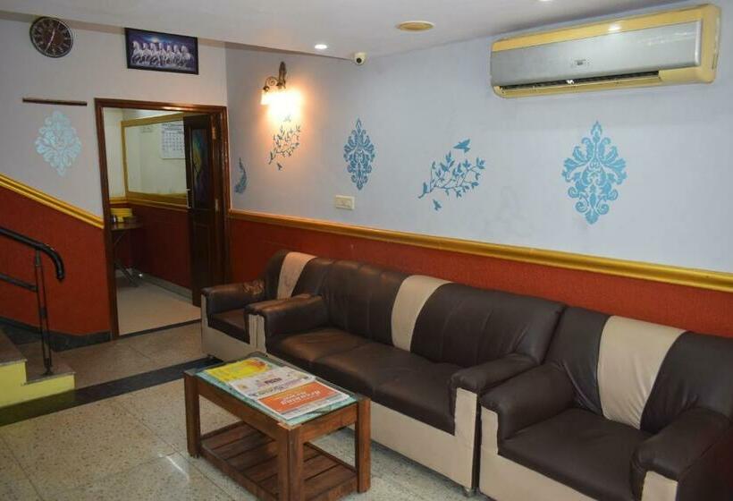 Отель Ivory Elite One