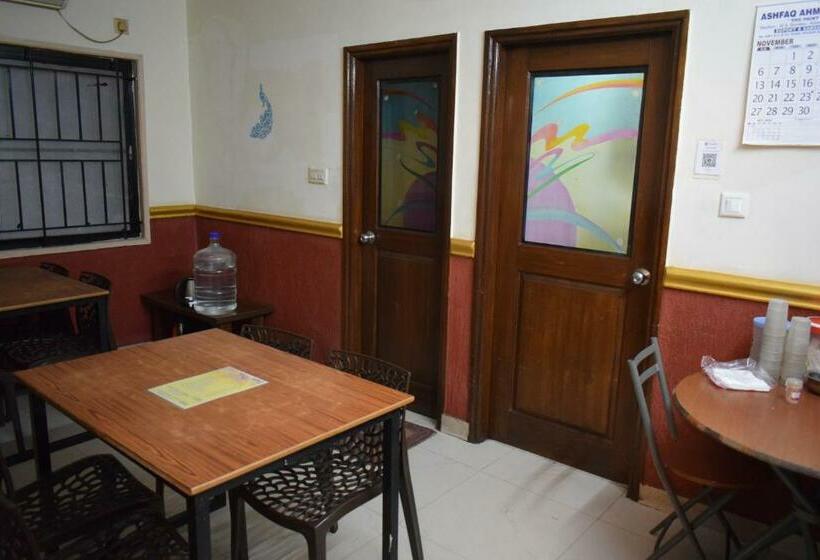 Отель Ivory Elite One