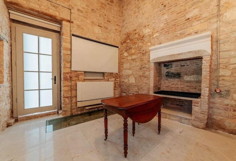 호텔 Karargah Urla