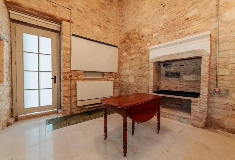 Hotelli Karargah Urla