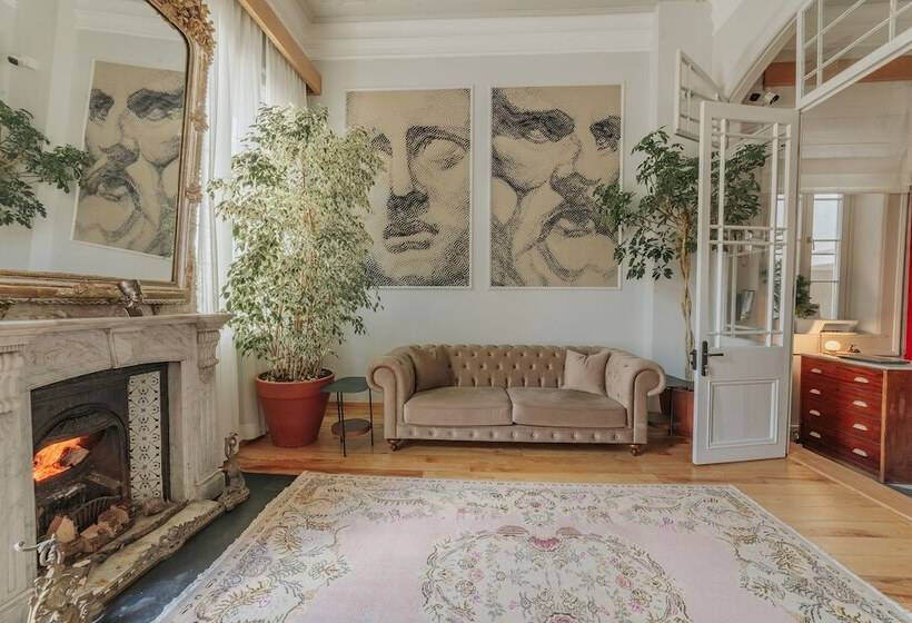 ホテル Karargah Urla