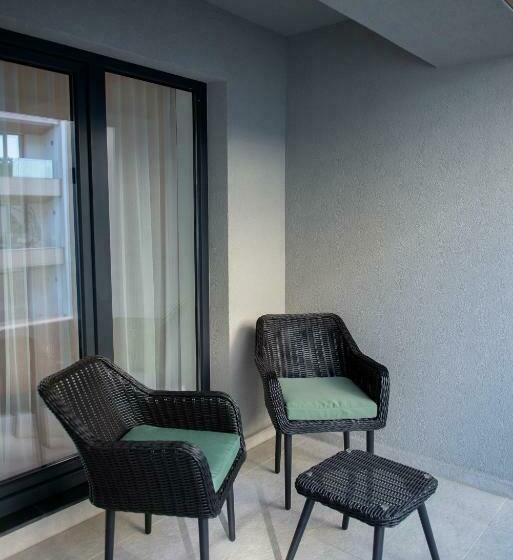 Lovely Apartment In Brasov