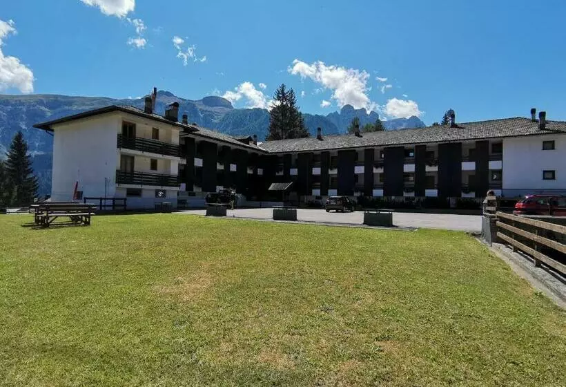 Monolocale Nuovo Sulla Pista Da Sci In Montagna