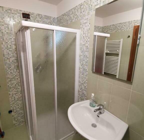 Monolocale Nuovo Sulla Pista Da Sci In Montagna