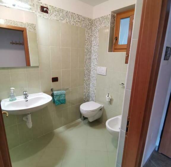 Monolocale Nuovo Sulla Pista Da Sci In Montagna