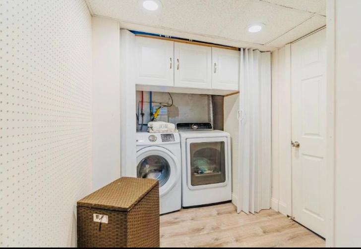 Pensão A1 Modern, Cozy Bedroom, 10 Minutes To Providence Central