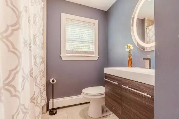 Majatalo A1   Modern, Cozy Bedroom, 10 Minutes To Providence Central
