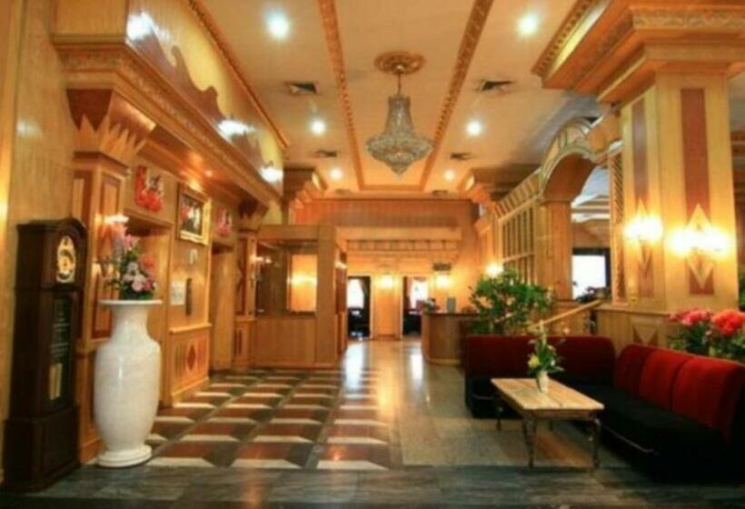 13 Coins Hotel Ngam Wong Wan