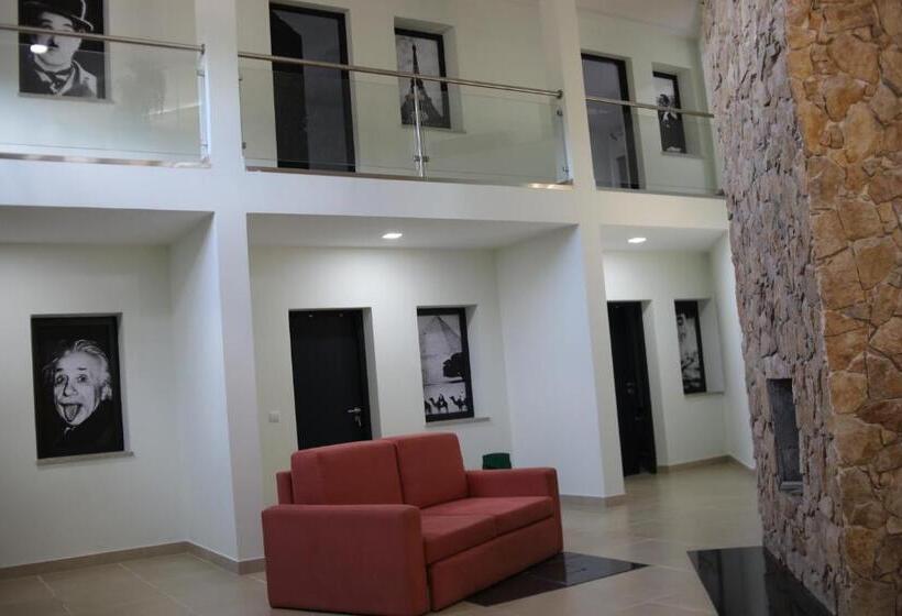 住宿加早餐  Casa Dos Remendos   Alojamento Local