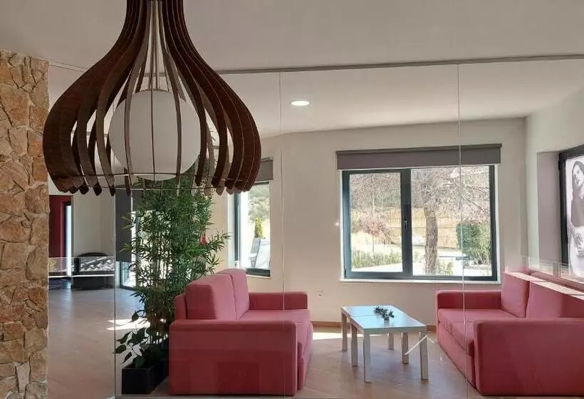 Aamiaismajoitus (B&B) Casa Dos Remendos   Alojamento Local