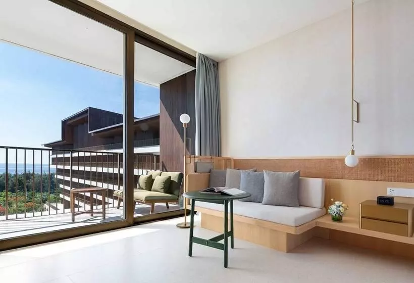 هتل The Taikang Sanya, A Tribute Portfolio Resort