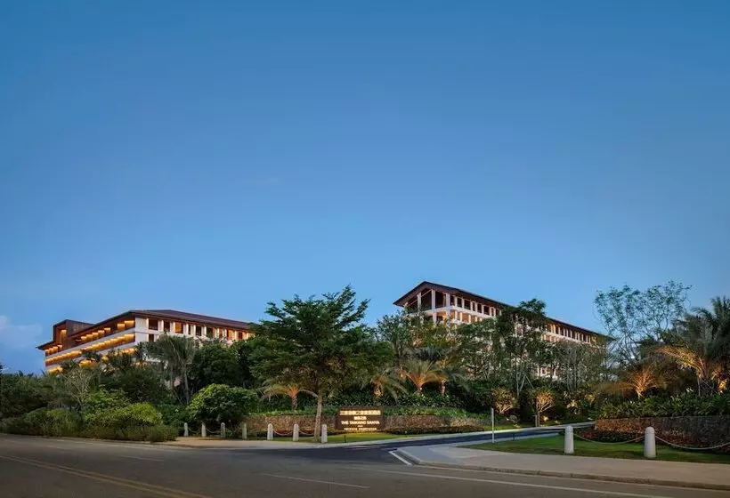 هتل The Taikang Sanya, A Tribute Portfolio Resort
