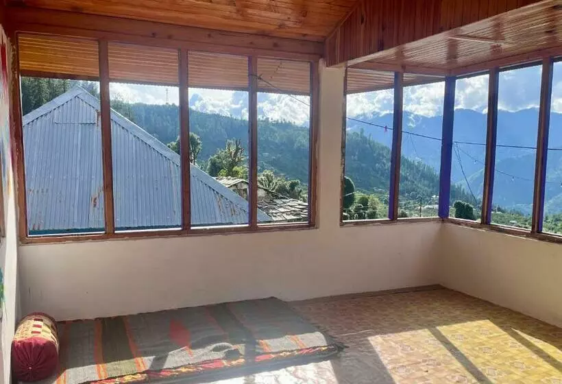 ペンション Valley View Homestay Manyashi Village