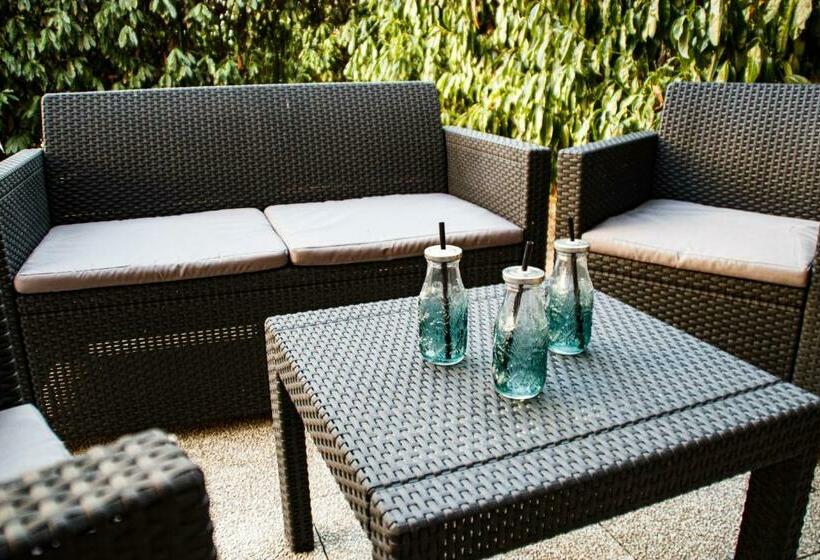 T3 Bord De Seine,proche Centre Ville,parking Privé