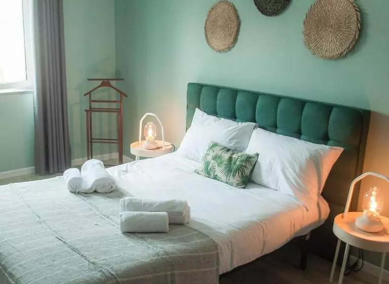 Retkeilymaja Ericeira Destination