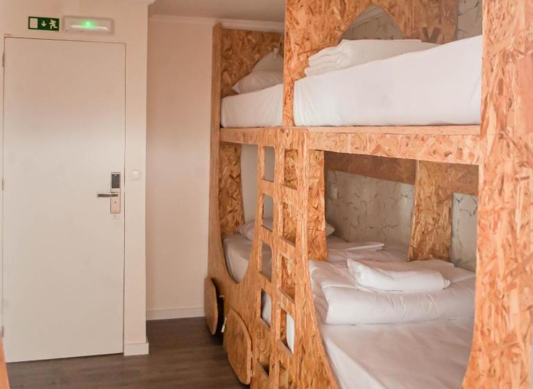 هاستل Ericeira Destination