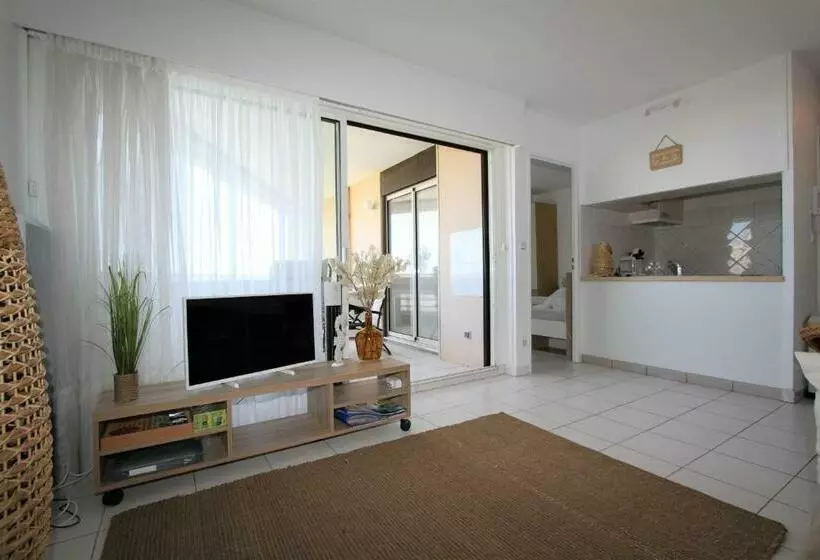 Appartement Vue Mer, Piscine Et Parking