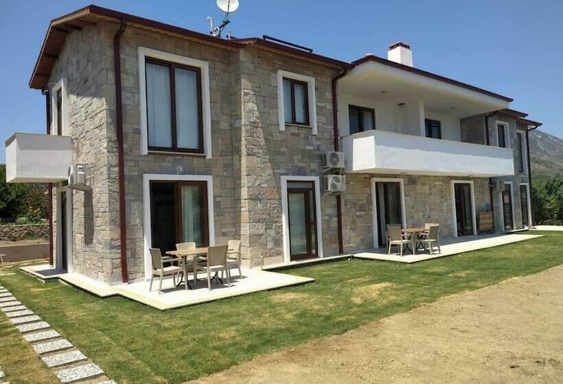 Datça Nın İncisi Karaincir De şirin Bahçeli Ev 1