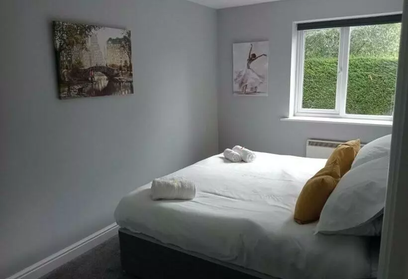 Green Street Retreat